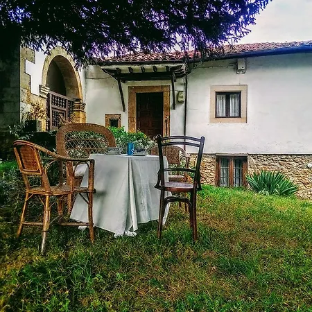 منزل ريفي Casa De La Capilla
